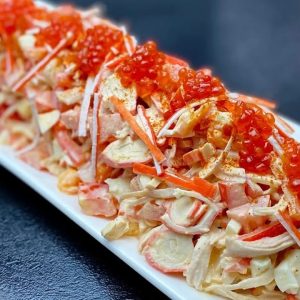 Салат японский с крабом