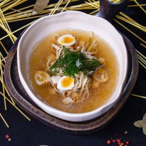 Лапша куриная с яйцом